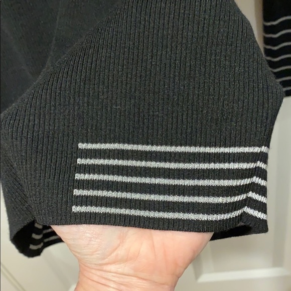 Athleta Slim Ribbed Sweater w Reflective Detail EUC - Picture 8 of 12